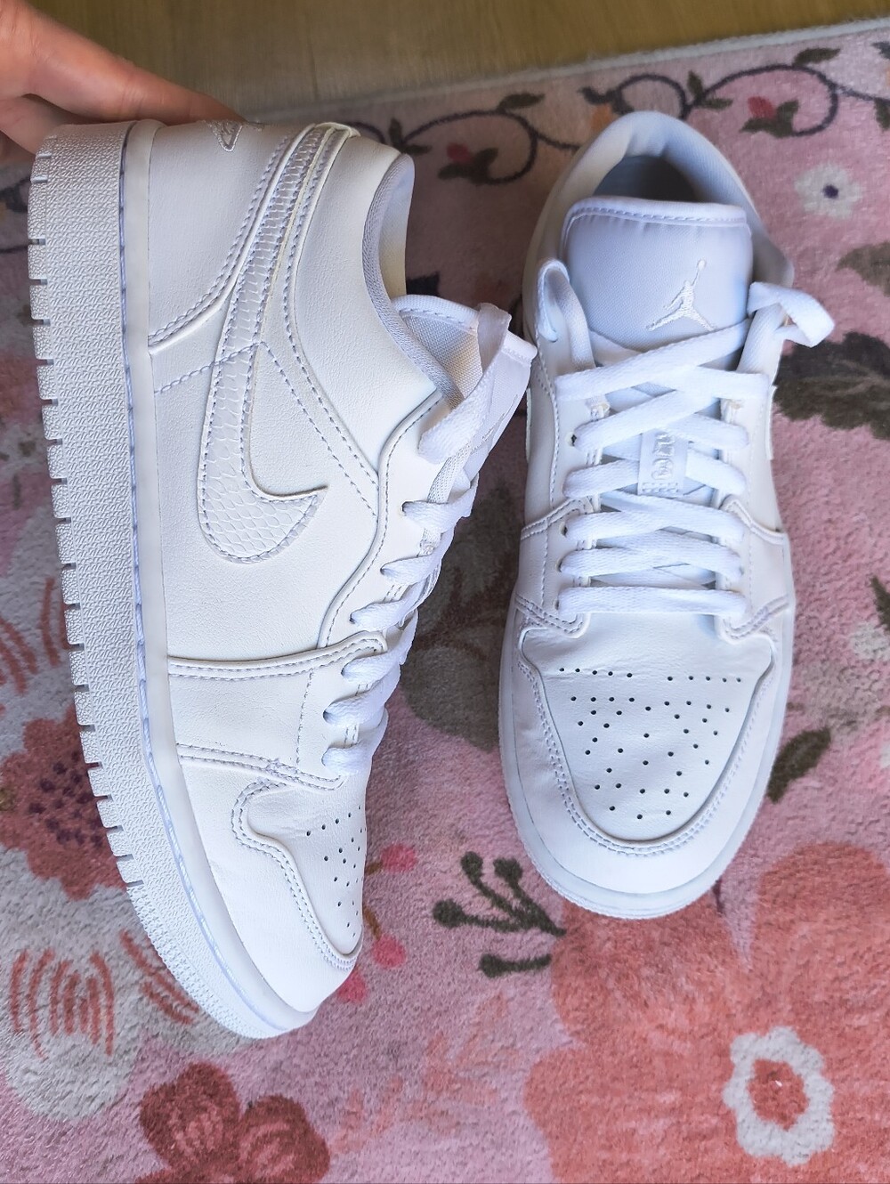 Nike Air Jordan 1 Low Golf White Croc Women's Size 8 Like New
